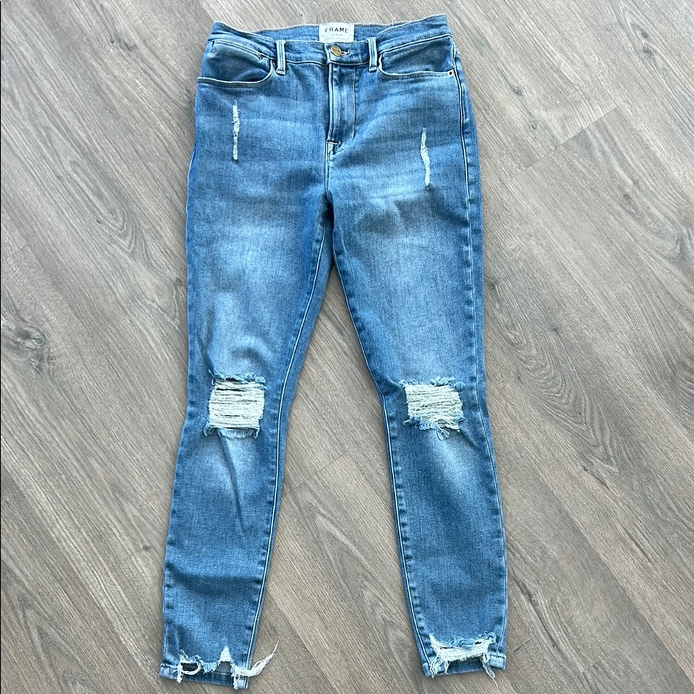 FRAME Le High Skinny Crop Distressed Jeans